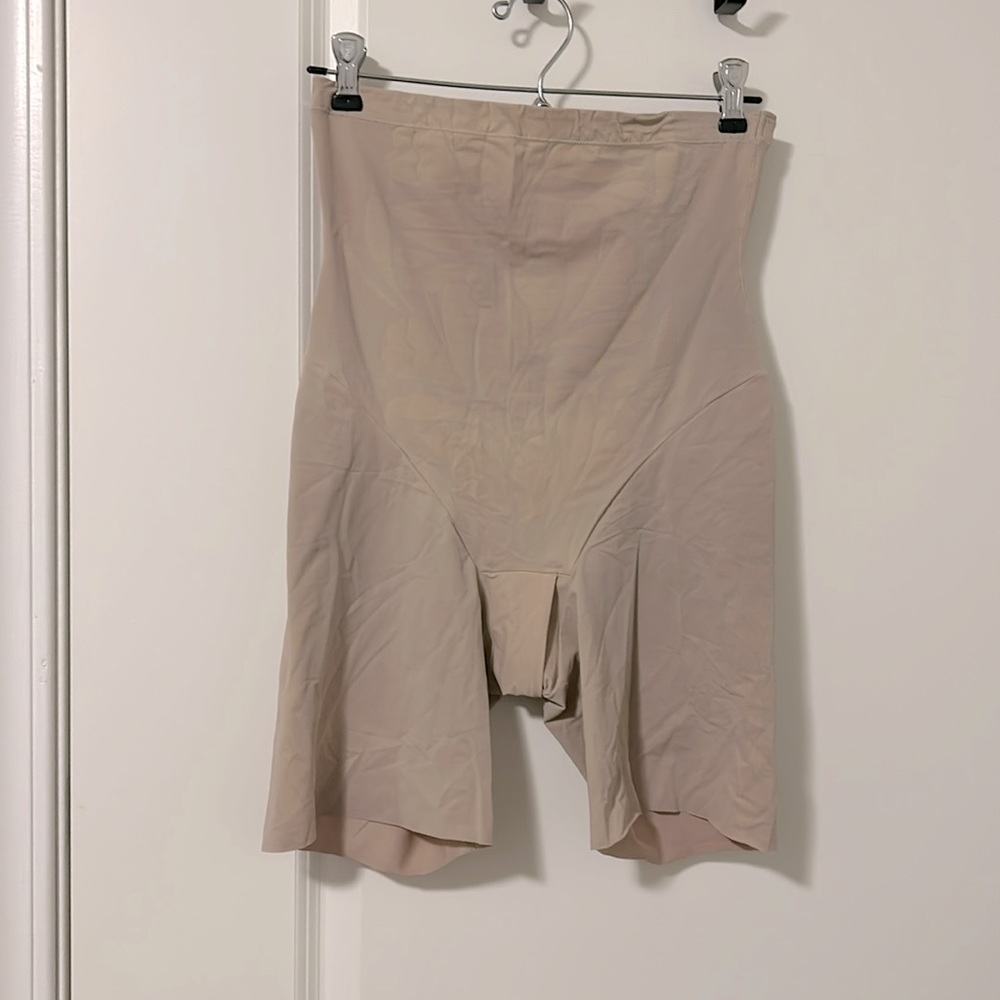 Maidenform shapewear